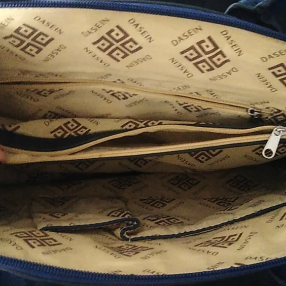 Dasein Purse - Picture 3 of 7